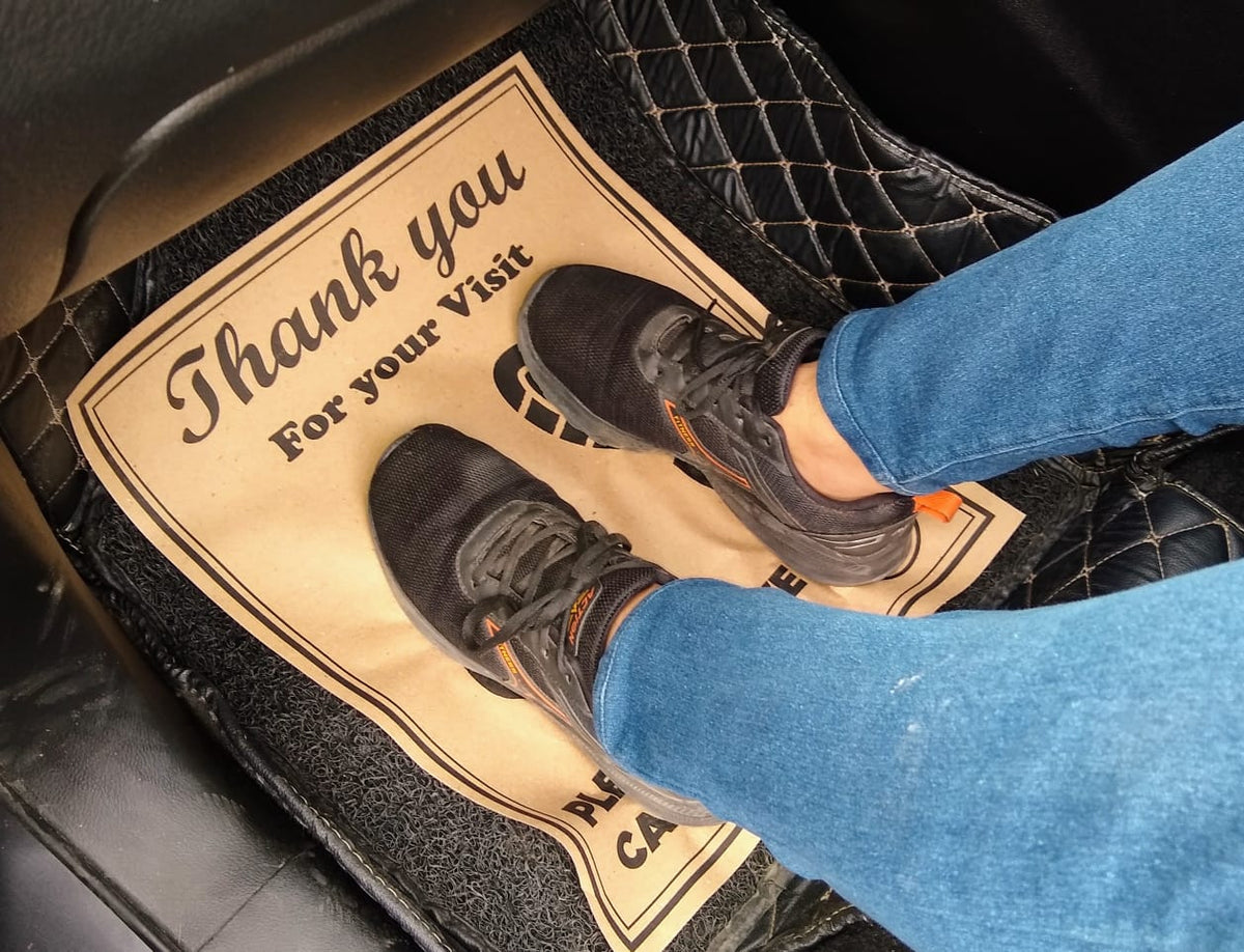 Disposable Car Paper Floor Mats for Car Interior Protection – Brown Medium, 15 × 18 Inches (38 × 46 cm)