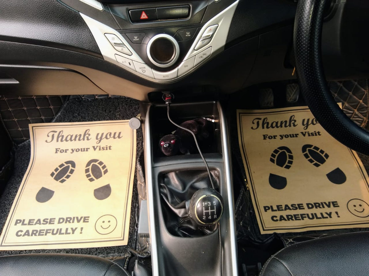 Disposable Car Paper Floor Mats for Car Interior Protection – Brown Medium, 15 × 18 Inches (38 × 46 cm)